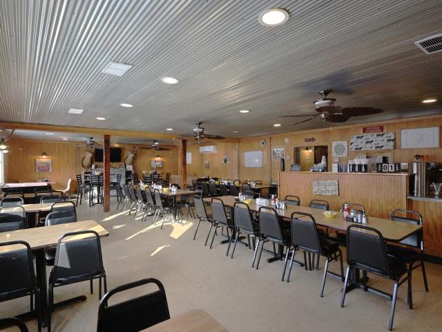 Commercial for sale in Iuka, Illinois