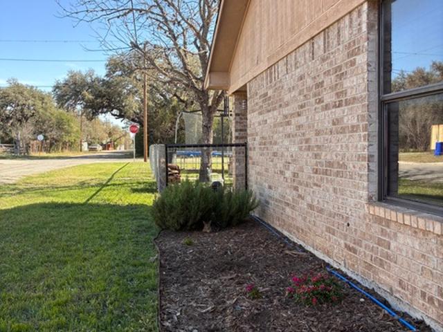 House for sale in Camp Wood, Texas