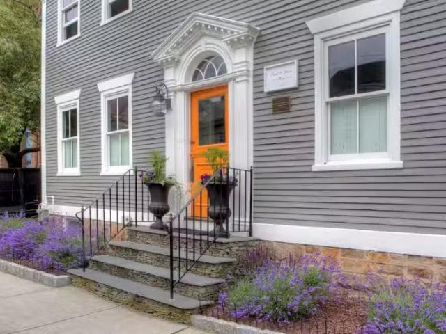 House for sale in Newport