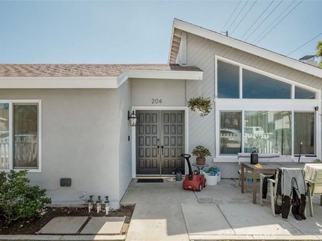 House for sale in Huntington Beach, California