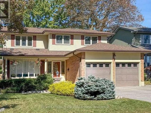 House for sale in Whitby, Golden Horseshoe