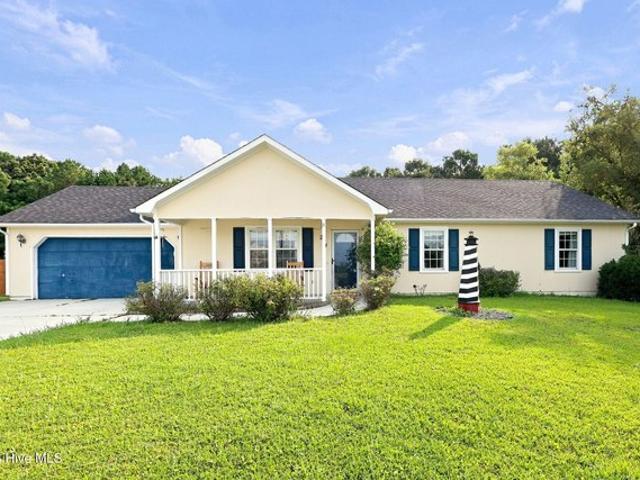 Townhouse for rent in Hubert, North Carolina