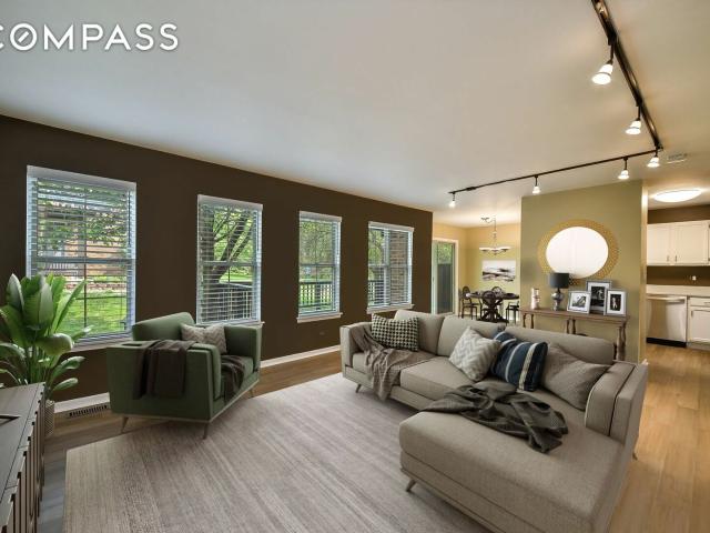 Townhouse for sale in Bloomingdale