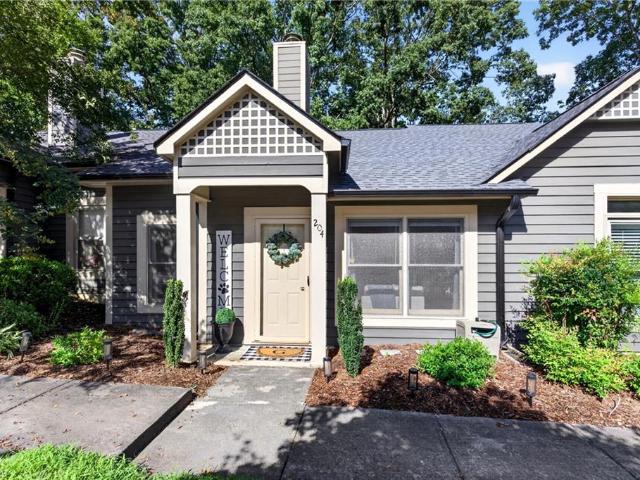 Townhouse for sale in Pfafftown, North Carolina