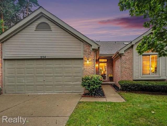 Condo for sale in Brighton, Michigan