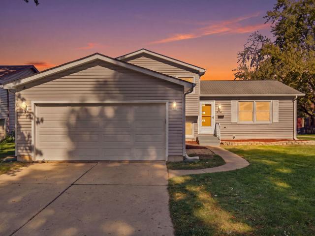 House for sale in Mundelein, Lake County