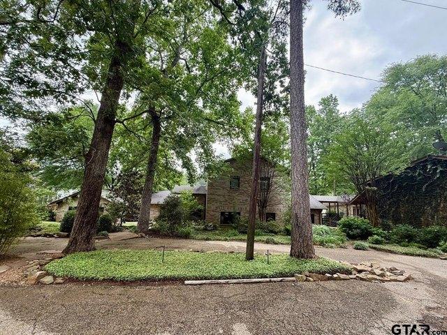 House for sale in Crockett, Texas