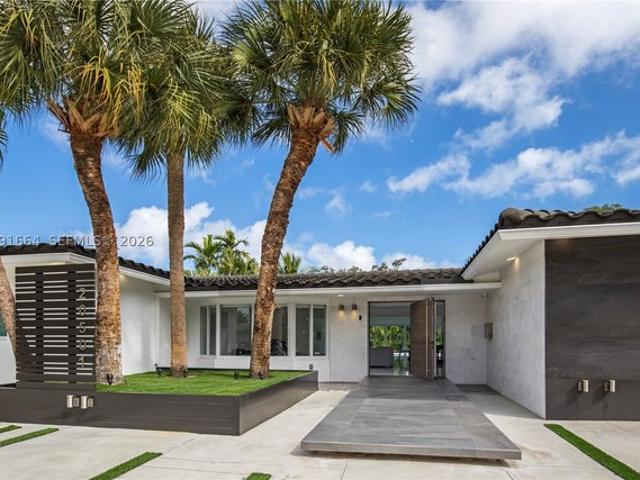 House for sale in Highland Lakes, Miami