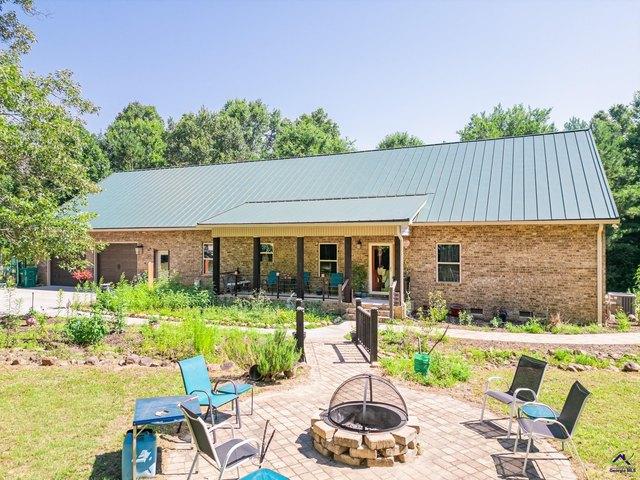 House for sale in Byron, Georgia