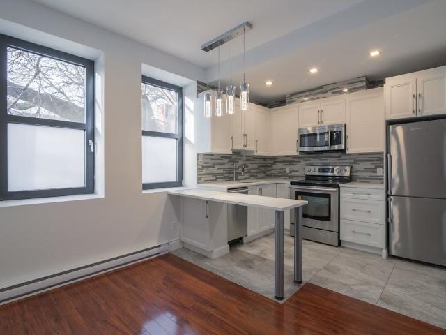 Apartment for rent in St. Leonard's, Quebec