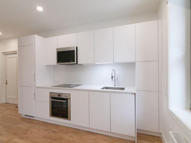 Apartment for rent in St. Leonard's, Quebec