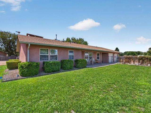 House for sale in Bosque Farms, New Mexico
