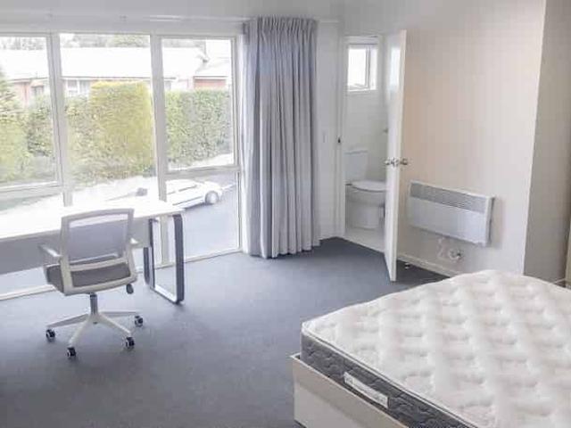 Property for rent in Otakou