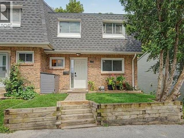 Townhouse for sale in Burlington, Ontario