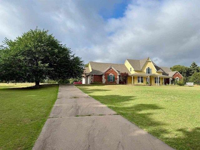 House for sale in Duncan, Stephens County
