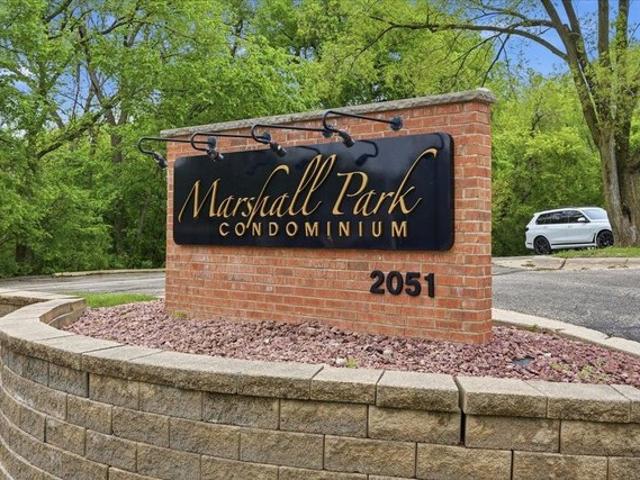 Condo for sale in Middleton, Wisconsin