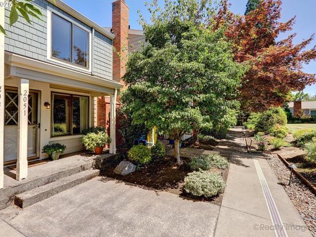 Townhouse for sale in Oregonia