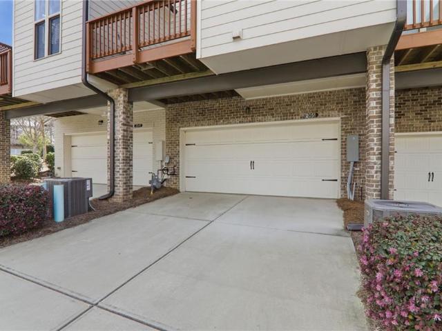 Townhouse for sale in Duluth, Georgia