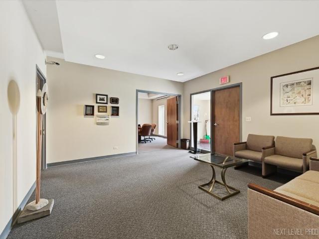 Commercial for sale in Downers Grove, Illinois