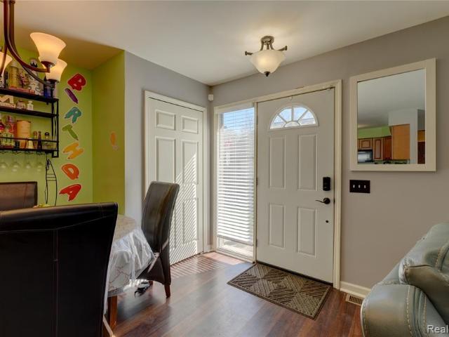 Condo for sale in Clinton Township, Michigan