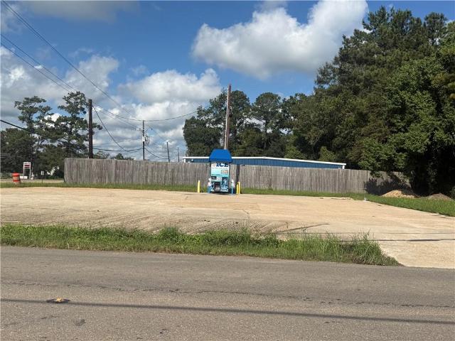 Commercial for sale in Ponchatoula, Louisiana