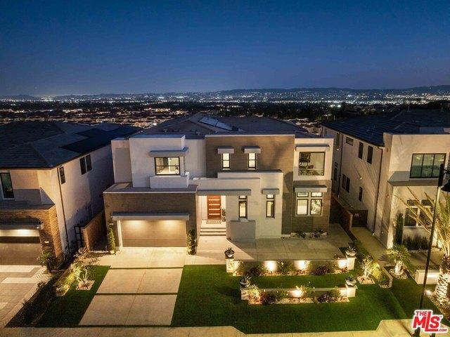 House for sale in Canoga Park, California