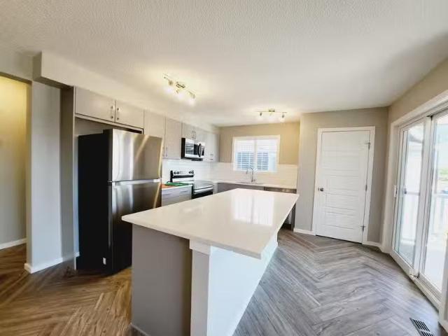Condo for rent in Wedgewood, Alberta