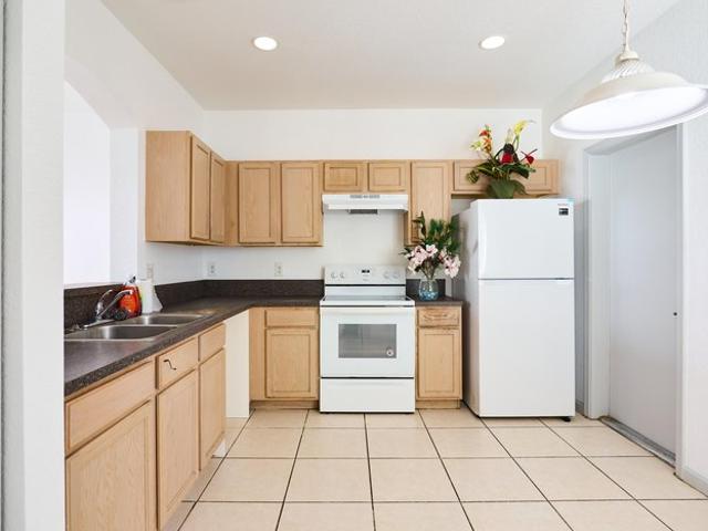 Townhouse for sale in Riviera Beach, Florida