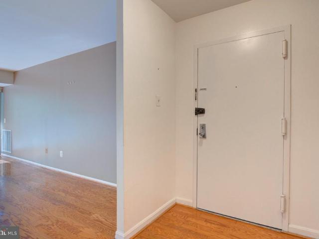 Condo for sale in Virginia