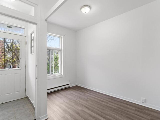 Apartment for rent in St. Leonard's, Quebec