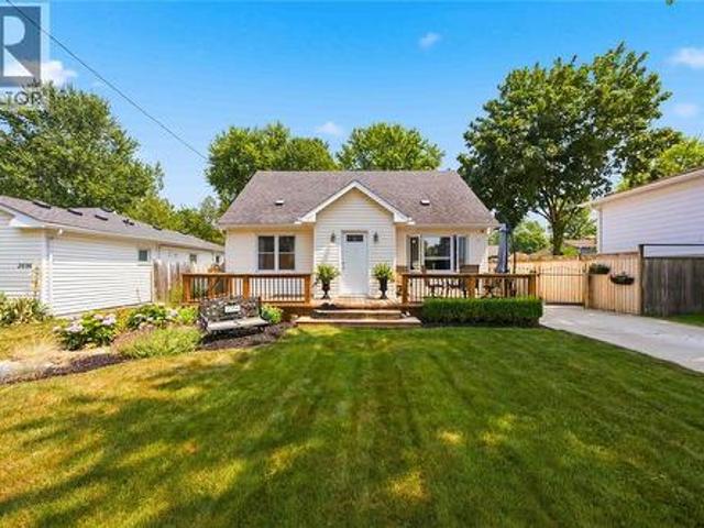 House for sale in Brights Grove, Ontario