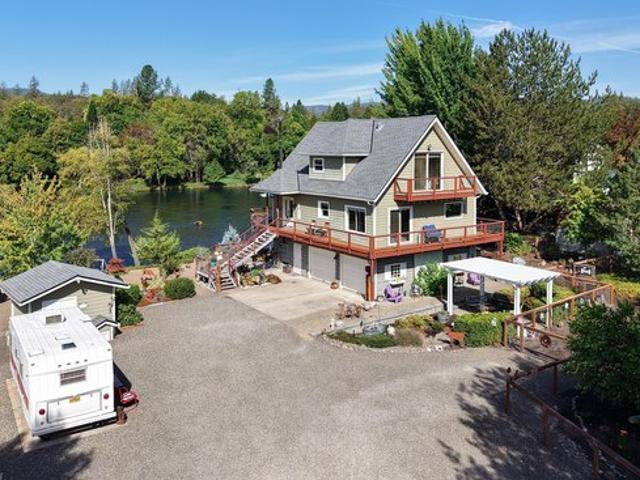 House for sale in Oregonia