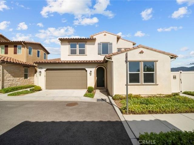 Townhouse for sale in Saugus, Santa Clarita