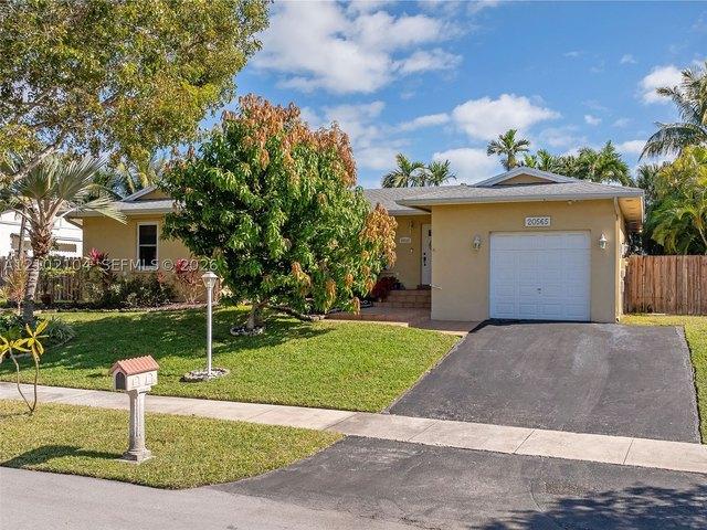 House for sale in Saga Bay, Cutler Bay