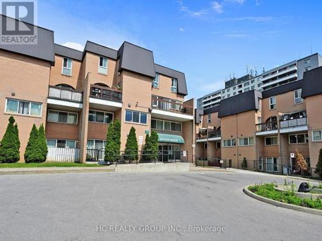 Townhouse for sale in Woburn, Ontario