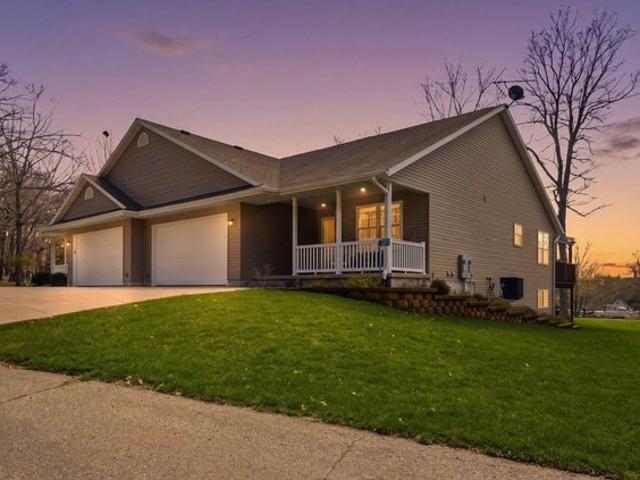 Condo for sale in Delhi, Iowa