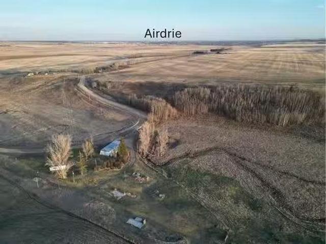 House for sale in Airdrie, Alberta