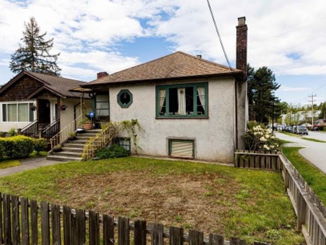 House for sale in Mahon, North Vancouver