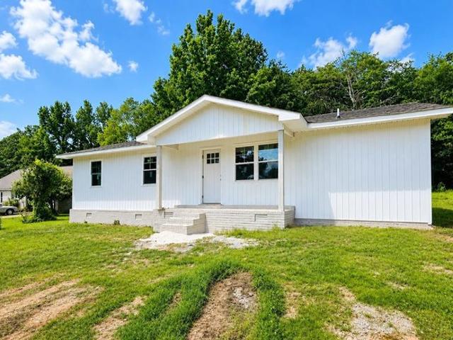 House for sale in Russellville, Alabama