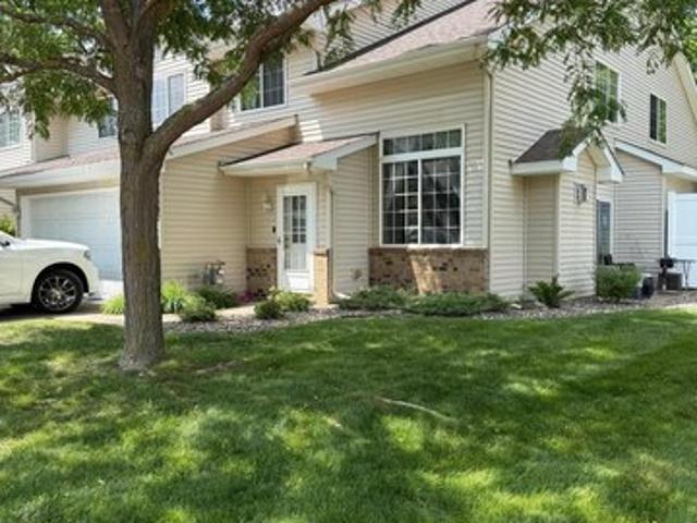 Townhouse for sale in Farmington, Minnesota