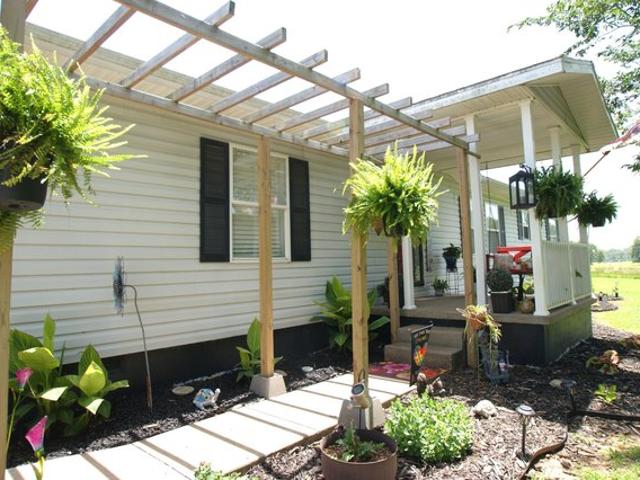 House for sale in Neosho, Missouri