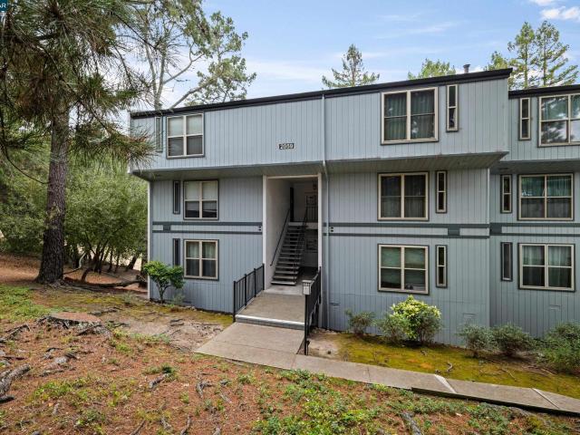 Condo for sale in Moraga, California