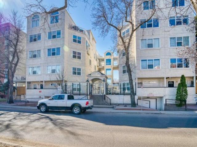 Condo for sale in Wedgewood, Alberta