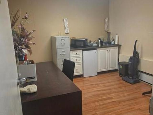 Commercial for rent in Richmond Hill, Golden Horseshoe