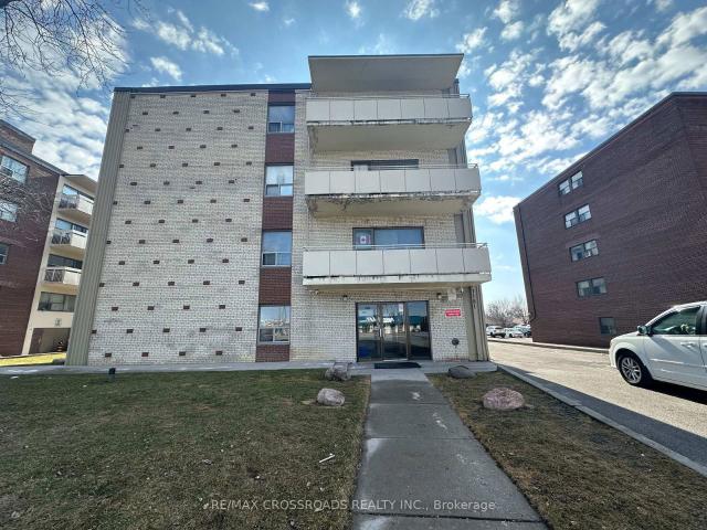 Condo for rent in Scarborough Centre, Toronto