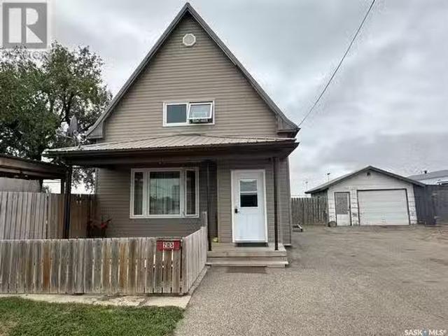 House for sale in Weyburn, Saskatchewan