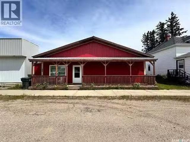 House for sale in Lintlaw, Saskatchewan