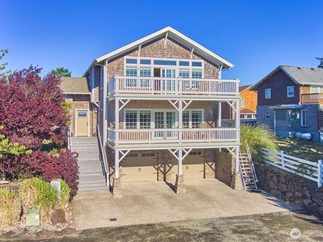 House for sale in Long Beach, Washington