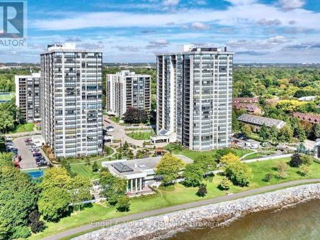 Condo for sale in Oakville, Ontario