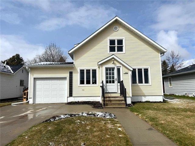 House for sale in Roseau, Minnesota